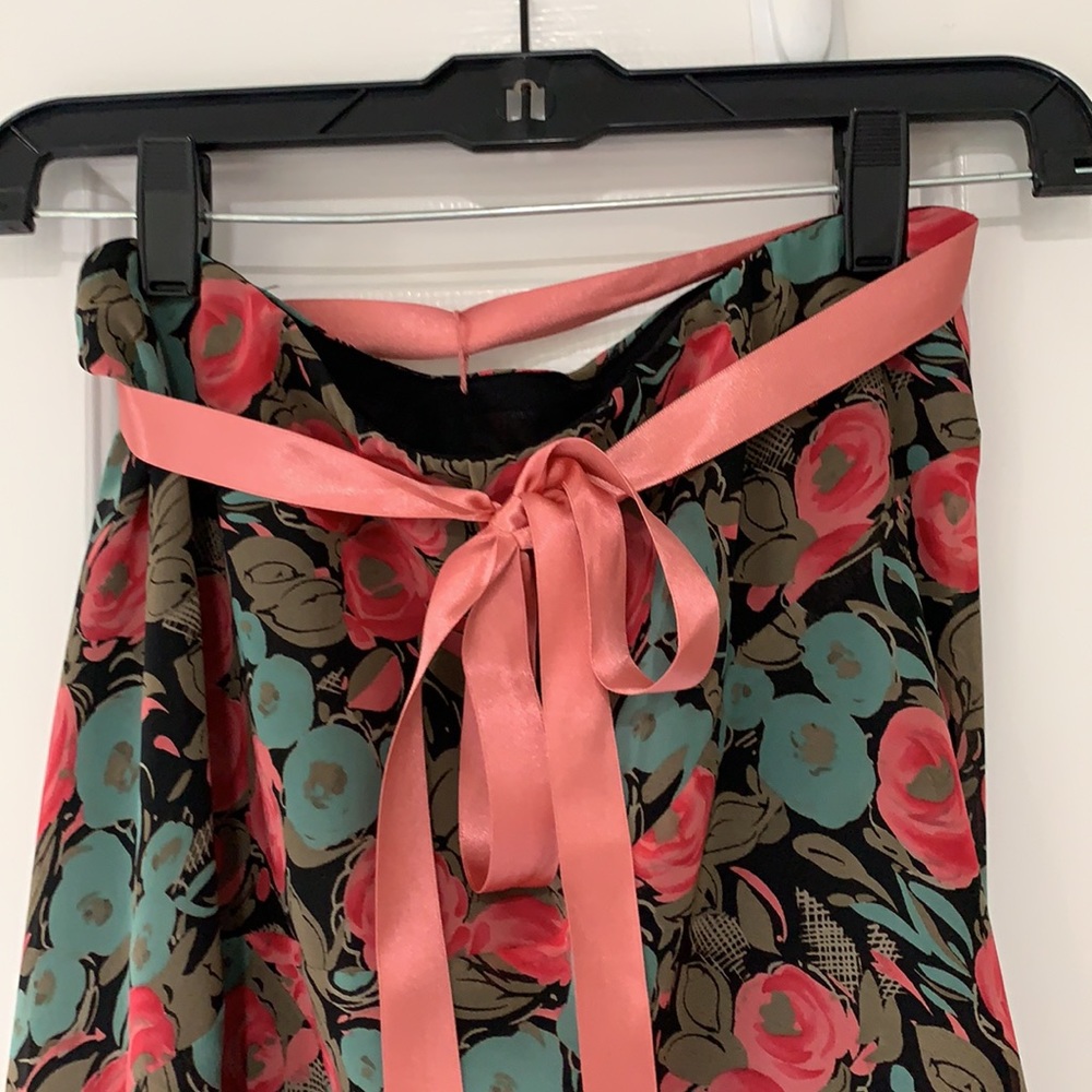 Like New Annex Casual Corner Skirt - Picture 2 of 7